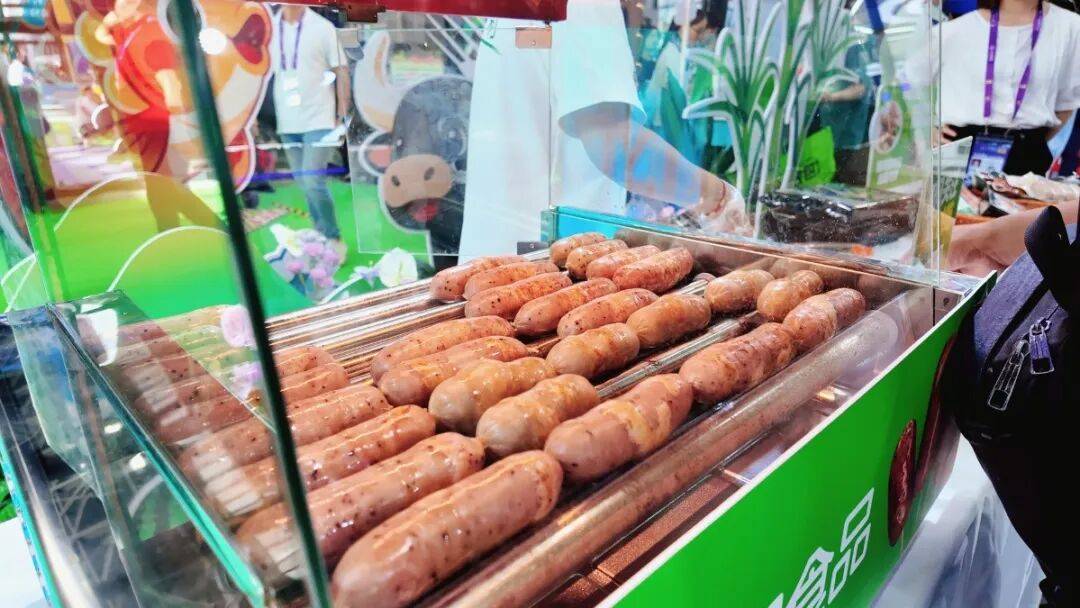 火爆东盟博览会！扬翔食品美食点被“围观”